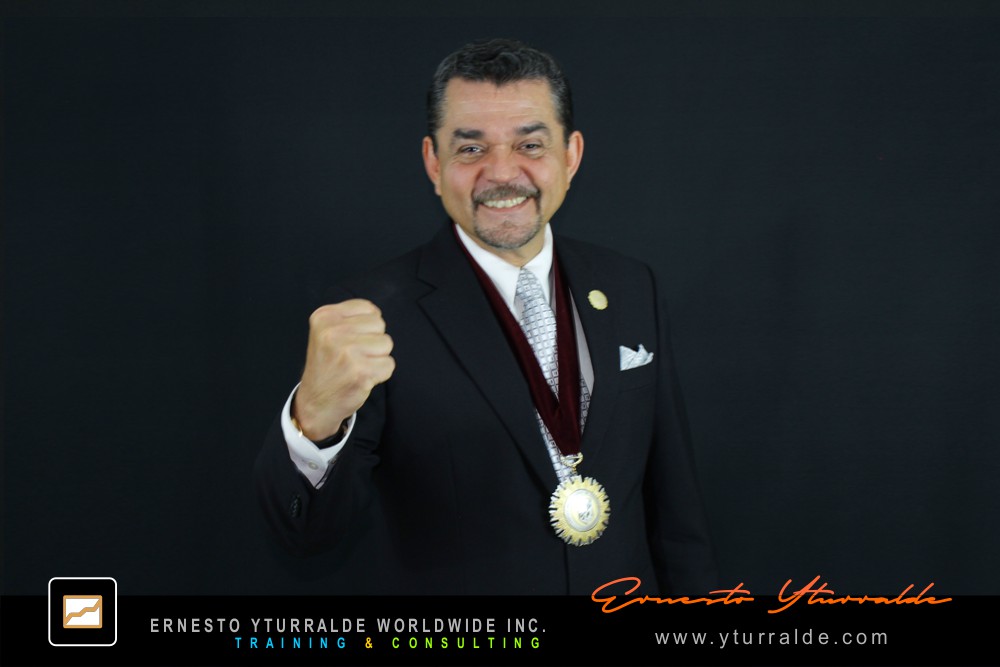 Ernesto Yturralde: Talleres de Cuerdas República Dominicana - Team Building